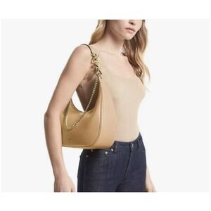 Michael Kors Piper Large Pebbled Leather Shoulder Bag Tan‎